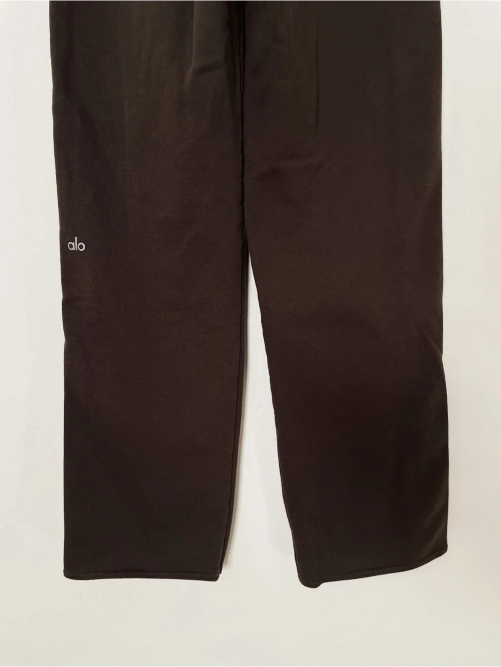 Alo courtside tear away snap pants sweats sweat pants chocolate brown stripe XS